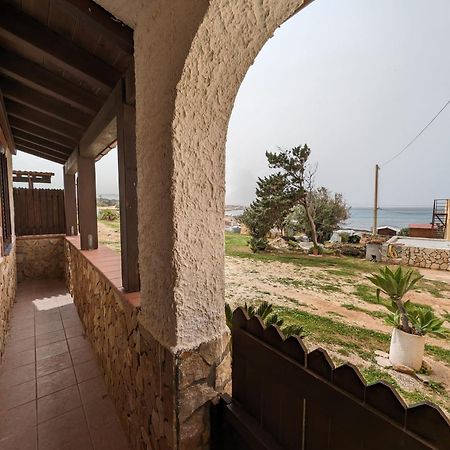 Villa Baia Di Cornino 库斯托纳奇 外观 照片