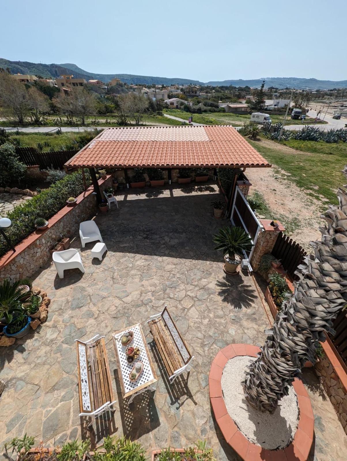 Villa Baia Di Cornino 库斯托纳奇 外观 照片