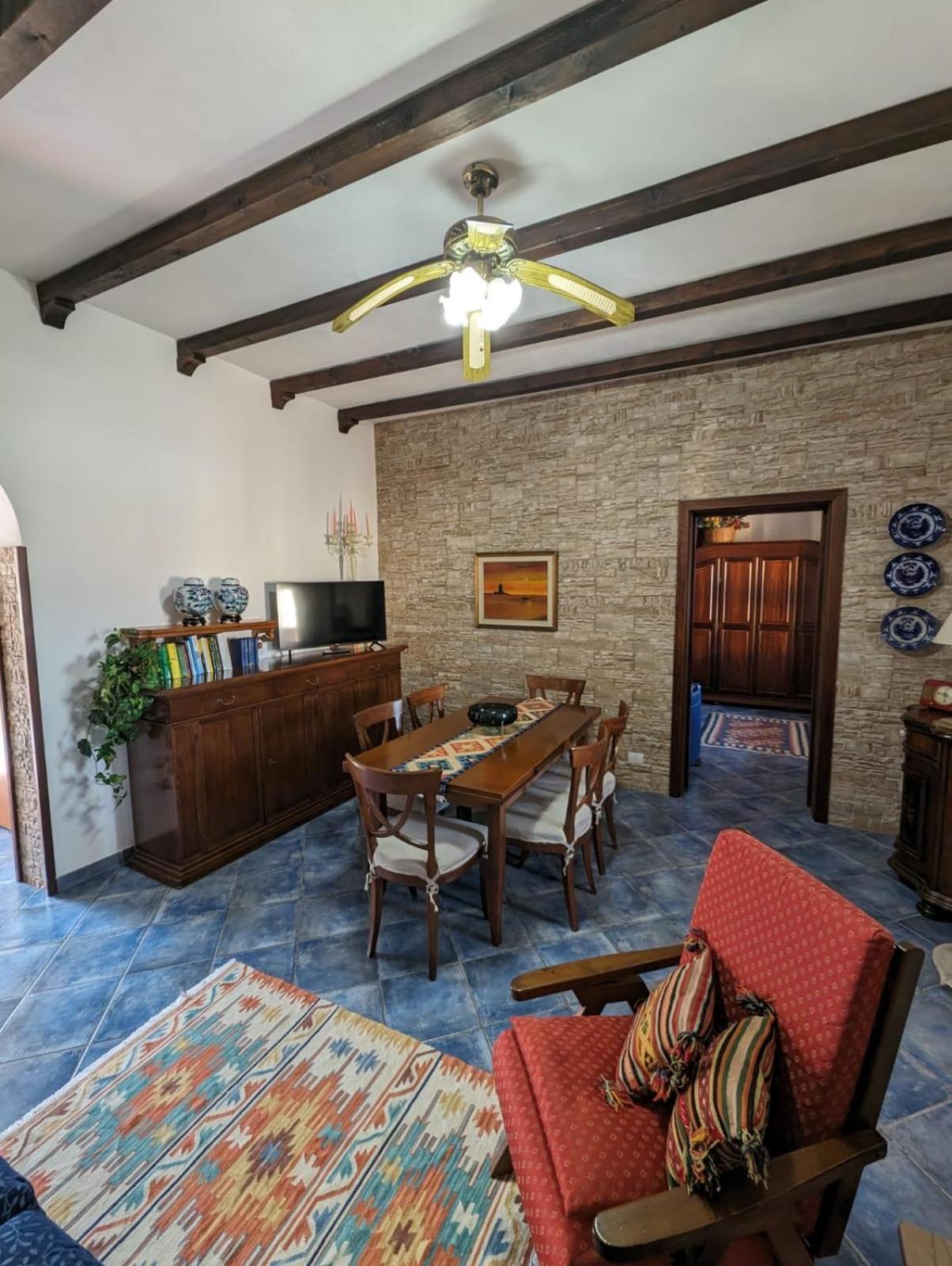 Villa Baia Di Cornino 库斯托纳奇 外观 照片
