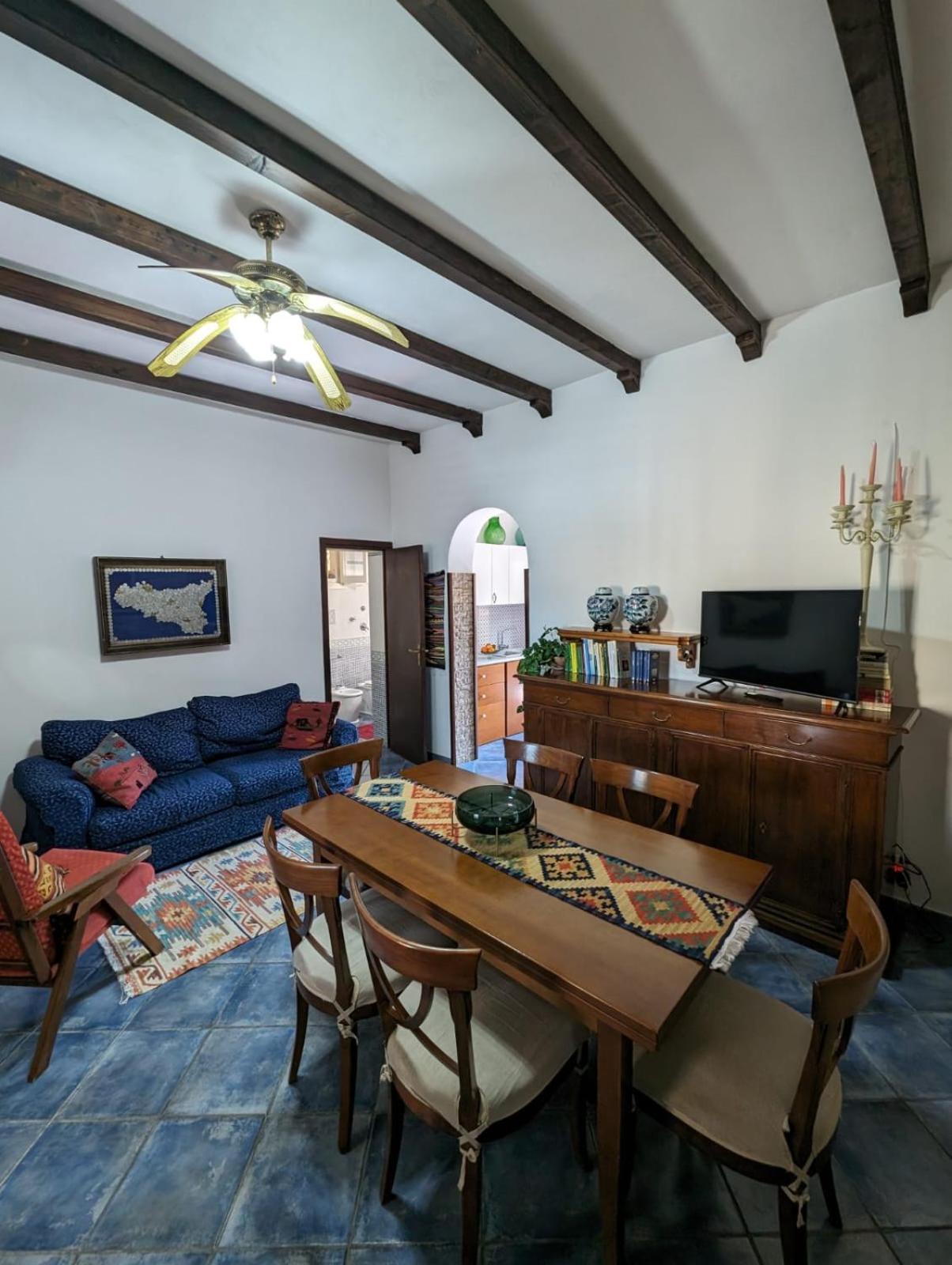 Villa Baia Di Cornino 库斯托纳奇 外观 照片