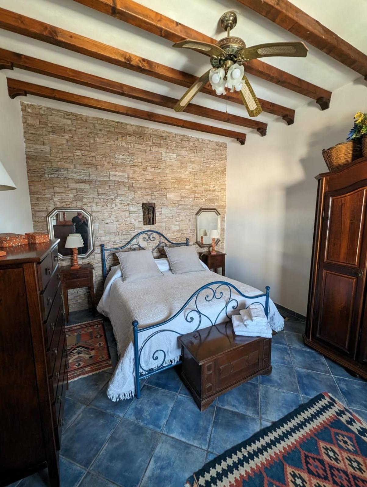 Villa Baia Di Cornino 库斯托纳奇 外观 照片