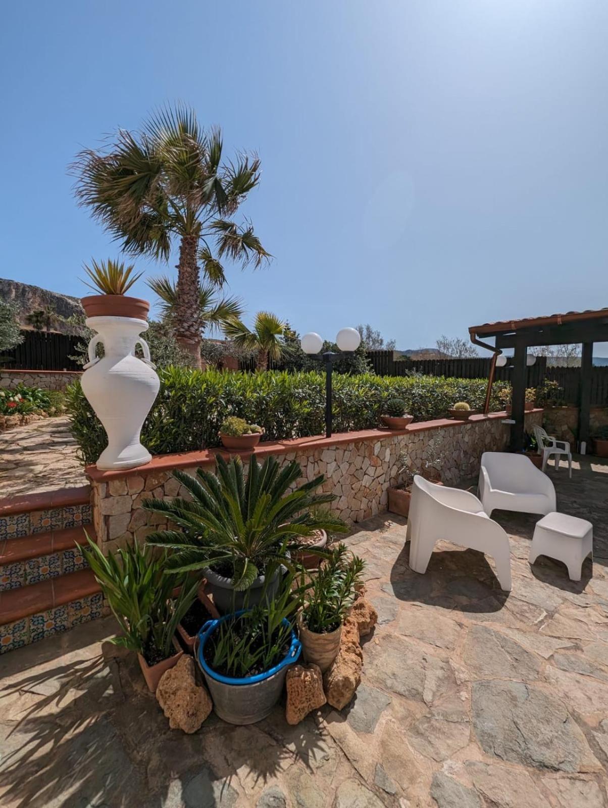 Villa Baia Di Cornino 库斯托纳奇 外观 照片